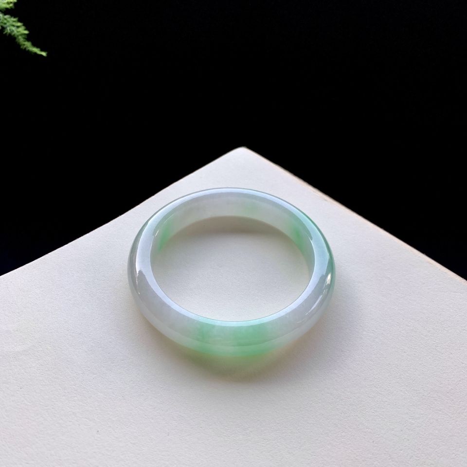 糯冰飘正阳绿正圈A货翡翠手镯