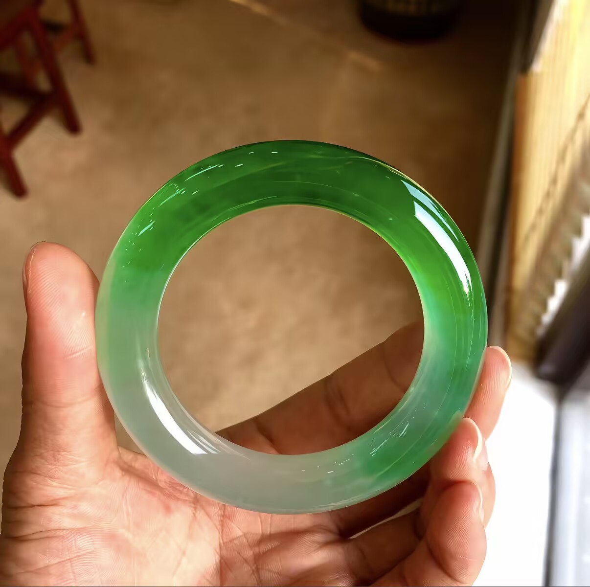 高冰正阳绿圆条A货翡翠手镯