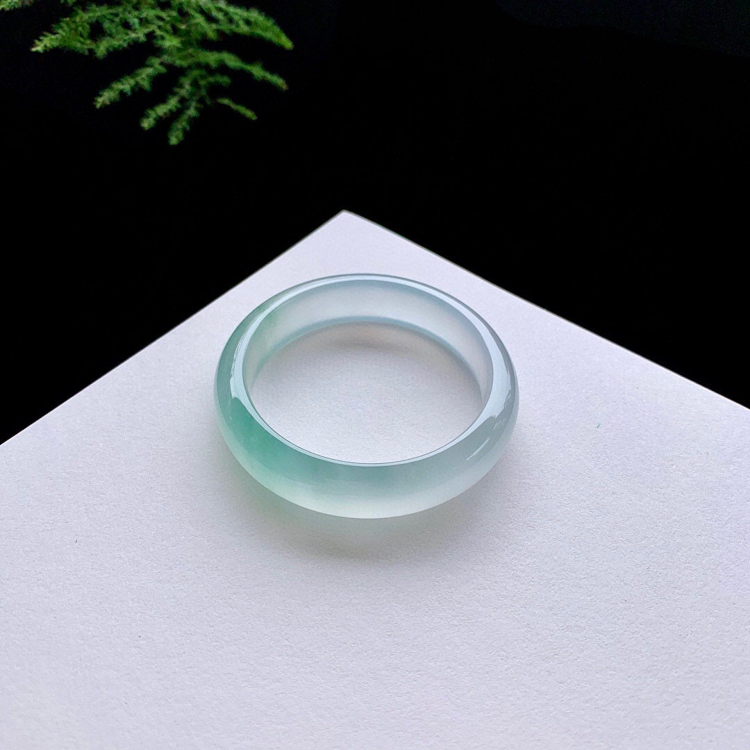 高冰晴水正圈A货翡翠手镯
